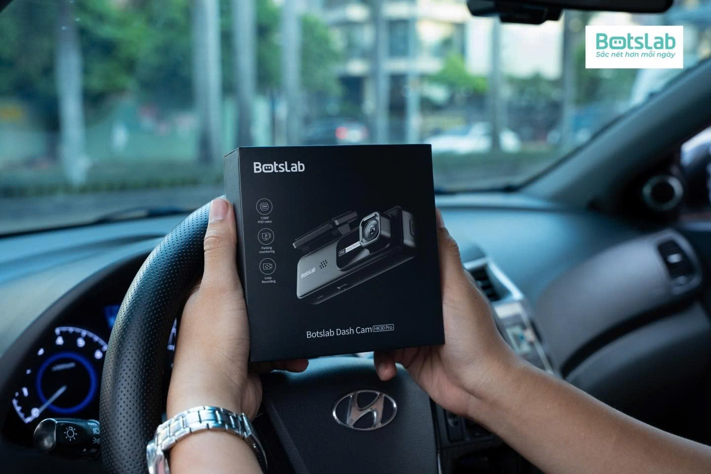 Camera hành trình HK30 PRO
